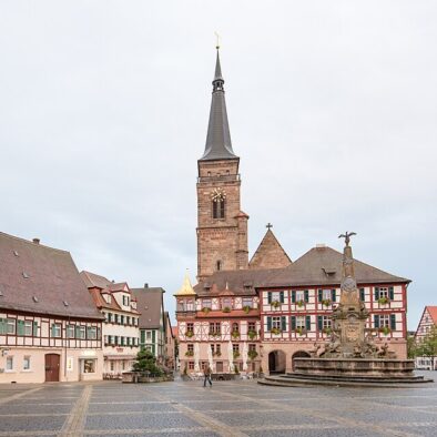 Königsplatz in der Altstadt von Schwabach, Foto: Tilman2007, CC BY-SA 4.0, via Wikimedia Commons